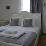 Hotel Queen