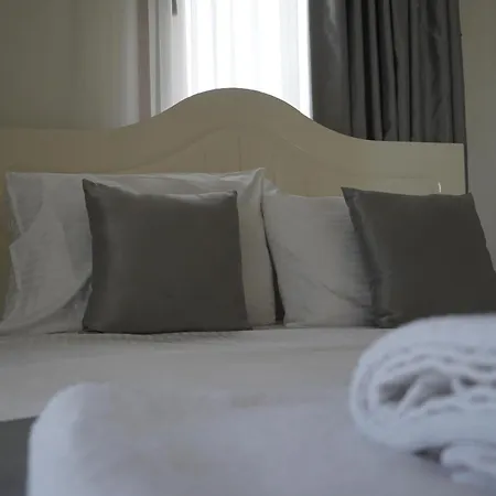 Hotel Queen